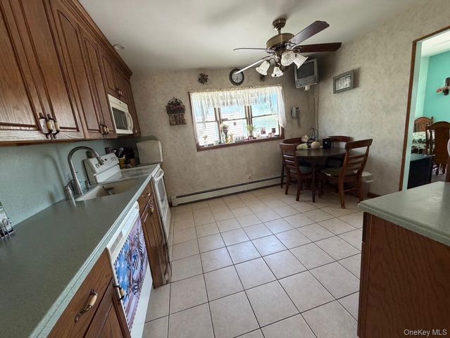 35 Grand Boulevard, Massapequa Park, NY 11762