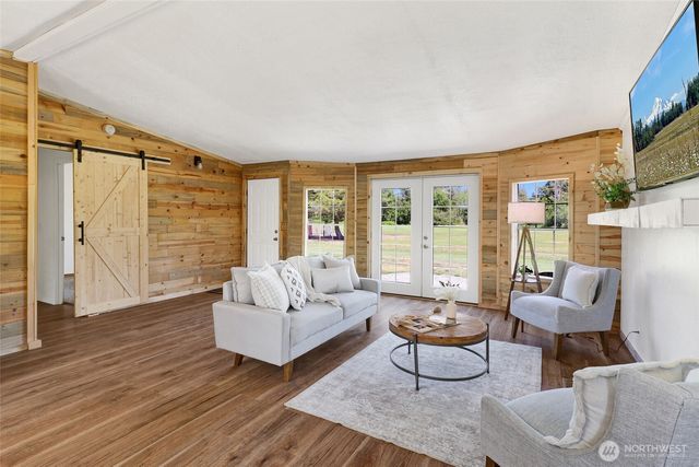 3070 Loomis Trail Road, Custer, WA 98240
