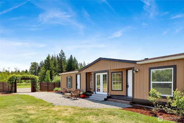 3070 Loomis Trail Road, Custer, WA 98240