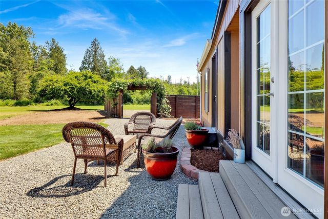 3070 Loomis Trail Road, Custer, WA 98240