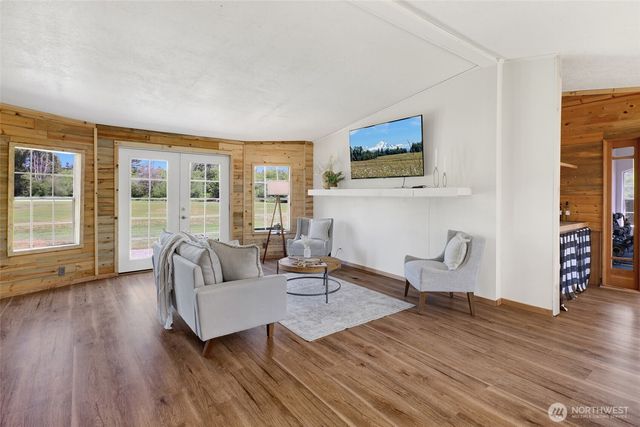3070 Loomis Trail Road, Custer, WA 98240