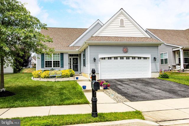 145 E CLARENDON DR, Smyrna, DE 19977