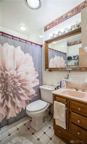 1500 N Snyder Road, Dayton, OH 45417