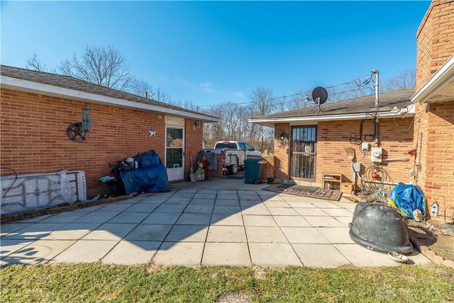 1500 N Snyder Road, Dayton, OH 45417