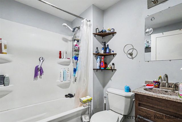 1093 W Southern Avenue, Muskegon, MI 49441