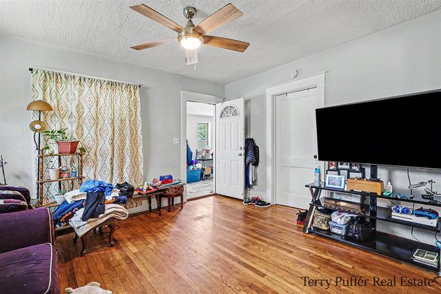 1093 W Southern Avenue, Muskegon, MI 49441