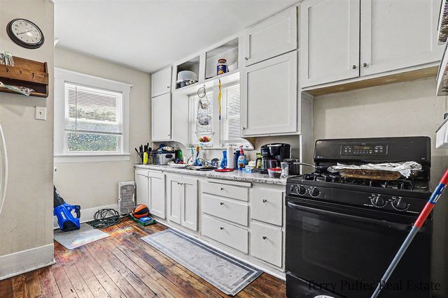 1093 W Southern Avenue, Muskegon, MI 49441