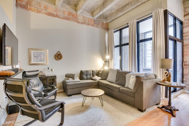 20 N STATE Street 909, Chicago, IL 60602