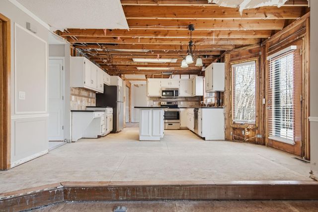 17050 Javelin Court, Lakeville, MN 55044