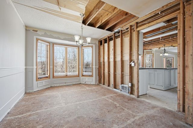 17050 Javelin Court, Lakeville, MN 55044