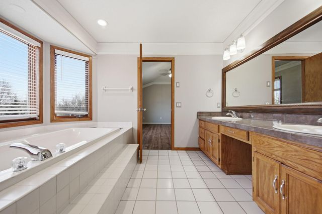 17050 Javelin Court, Lakeville, MN 55044