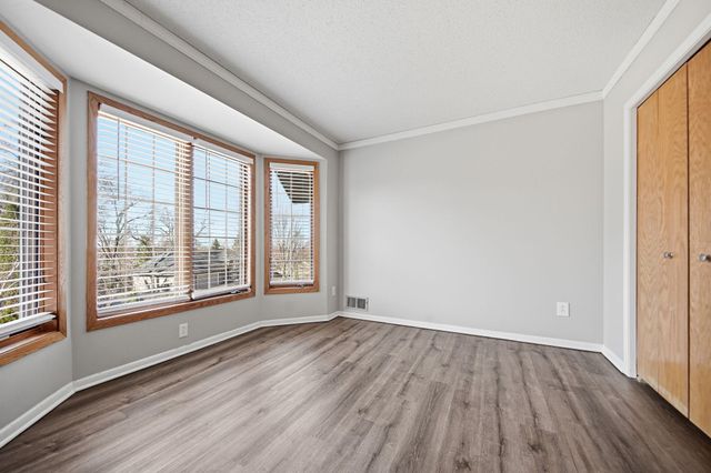 17050 Javelin Court, Lakeville, MN 55044