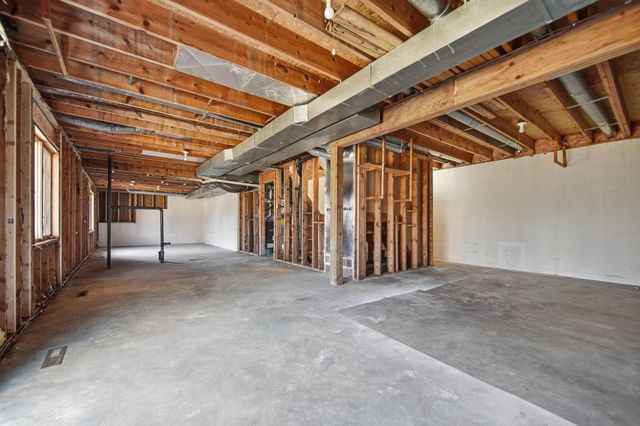 17050 Javelin Court, Lakeville, MN 55044