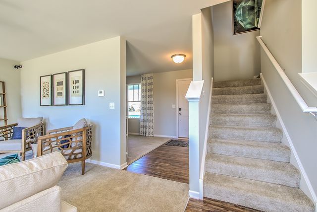 1792 Breton Avenue, North Aurora, IL 60542