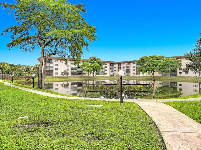 4970 E Sabal Palm Boulevard, Tamarac, FL 33319