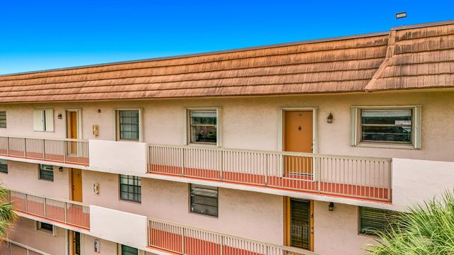 4970 E Sabal Palm Boulevard, Tamarac, FL 33319