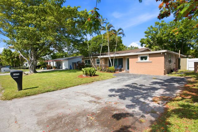 1671 N Cypress Road, Pompano Beach, FL 33060