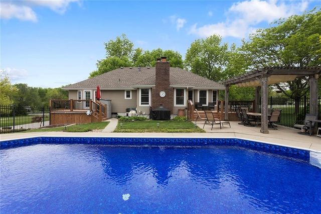 826 Ryan Road, Grain Valley, MO 64029