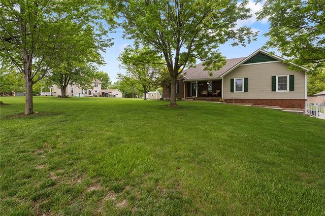 826 Ryan Road, Grain Valley, MO 64029