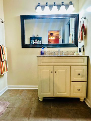303 COUNTRYWOOD DR, Selmer, TN 38375