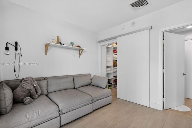 10275 Collins Ave 101, Bal Harbour, FL 33154