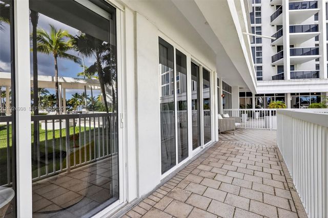 10275 Collins Ave 101, Bal Harbour, FL 33154