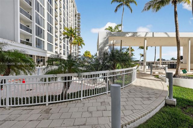 10275 Collins Ave 101, Bal Harbour, FL 33154