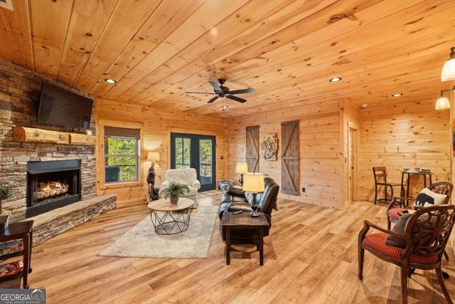 102 High Meadows Trail, Morganton, GA 30560
