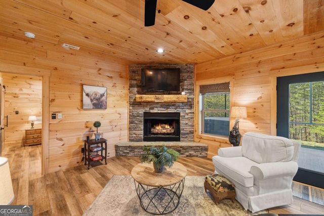 102 High Meadows Trail, Morganton, GA 30560