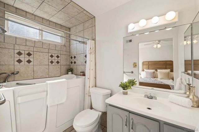 9152 Lakeview Rd, Lakeside, CA 92040