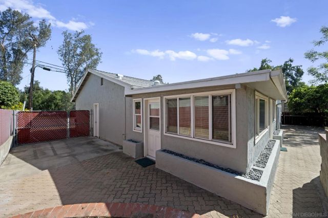 9152 Lakeview Rd, Lakeside, CA 92040