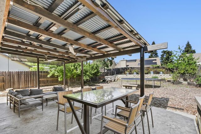 1419 Calle Las Casas, Roseville, CA 95747