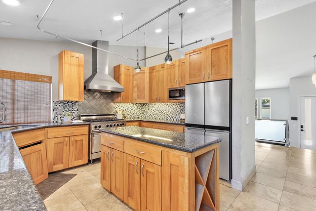 1419 Calle Las Casas, Roseville, CA 95747