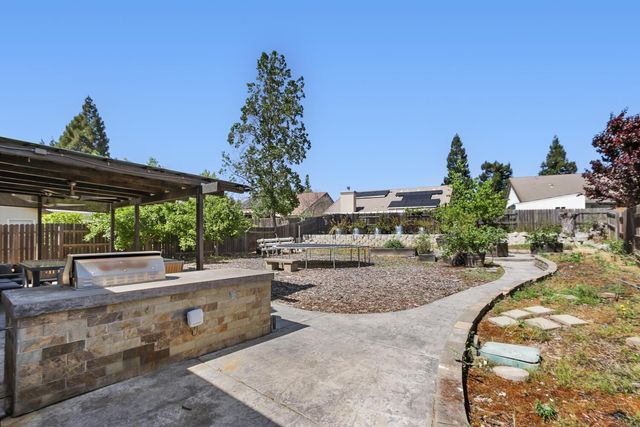 1419 Calle Las Casas, Roseville, CA 95747