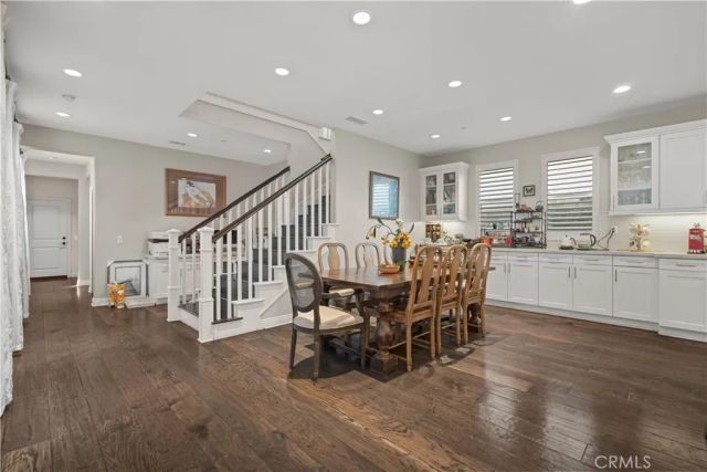 220 Barnes, Tustin, CA 92782