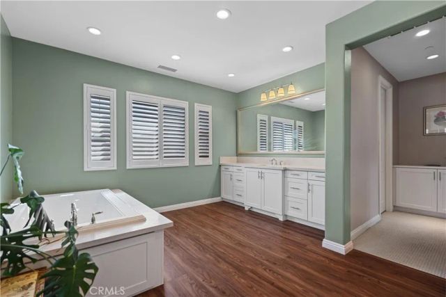 220 Barnes, Tustin, CA 92782
