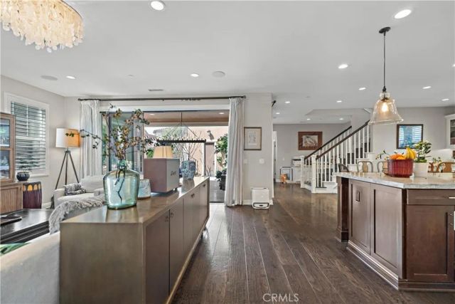 220 Barnes, Tustin, CA 92782