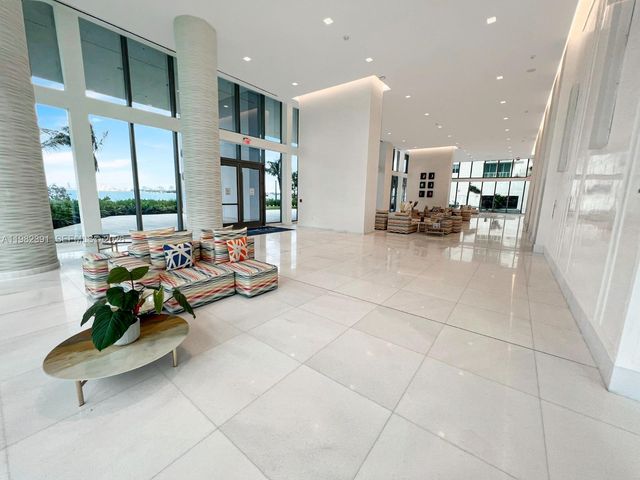 700 NE 26th Ter 2303, Miami, FL 33137