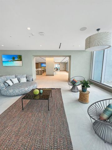 700 NE 26th Ter 2303, Miami, FL 33137