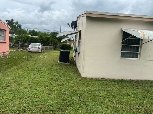 15830 NW 18th Ct, Miami Gardens, FL 33054