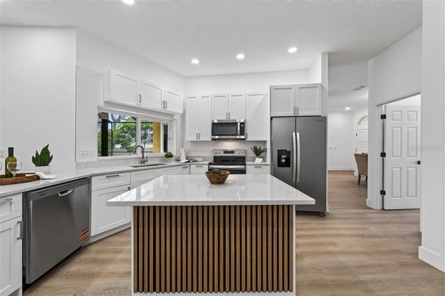 11318 POCKET BROOK DRIVE, Tampa, FL 33635