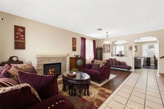 39215 Chantilly, Palmdale, CA 93551