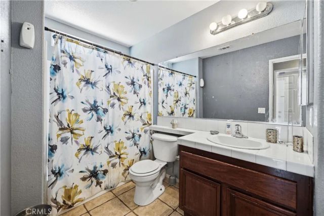 39215 Chantilly, Palmdale, CA 93551