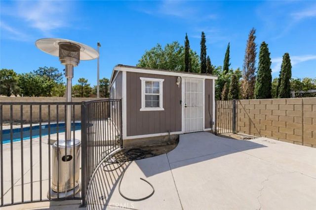 39215 Chantilly, Palmdale, CA 93551