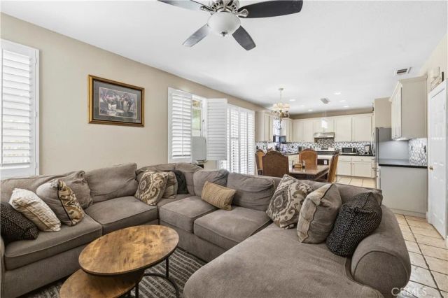 39215 Chantilly, Palmdale, CA 93551