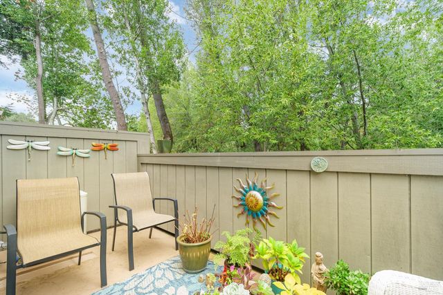 113 Quail Ct, Novato, CA 94949