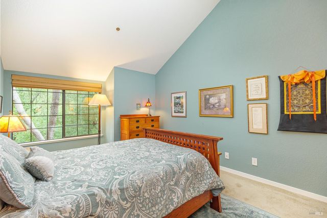 113 Quail Ct, Novato, CA 94949