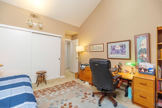 113 Quail Ct, Novato, CA 94949