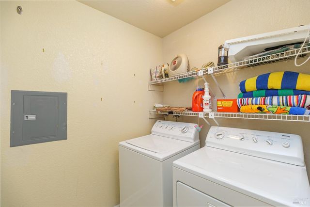 113 Quail Ct, Novato, CA 94949