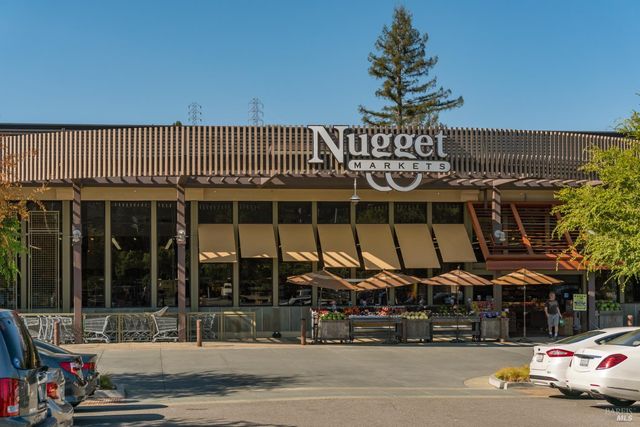 113 Quail Ct, Novato, CA 94949